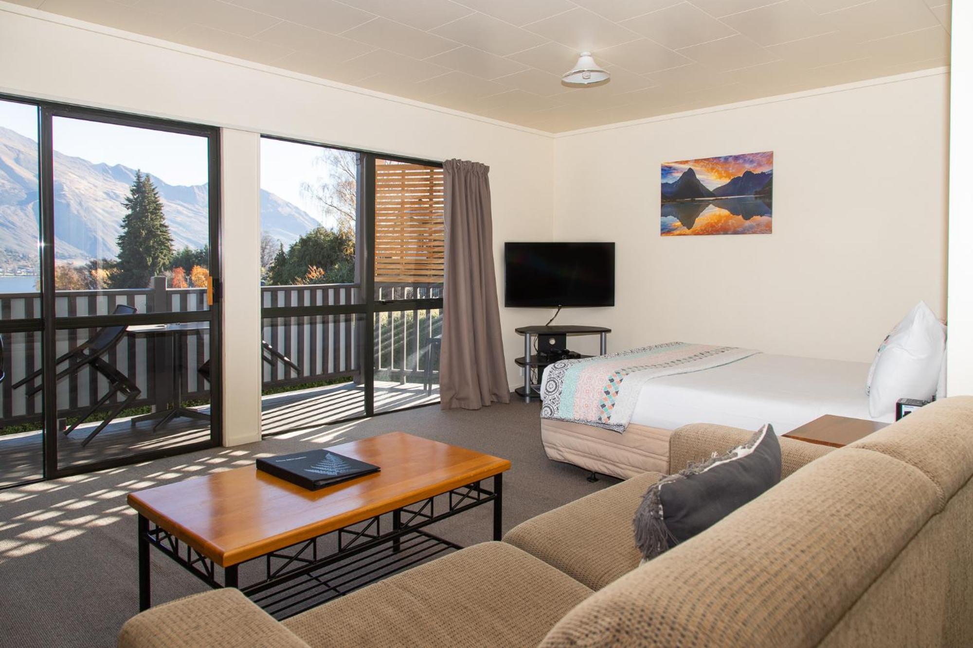 Ride Base Wanaka Apartments מראה חיצוני תמונה